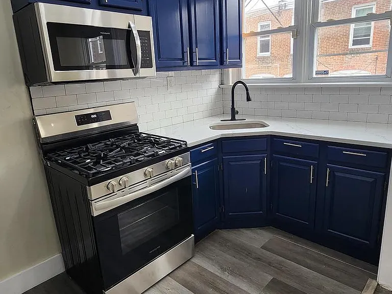 211 Wright Ave — Photo 7