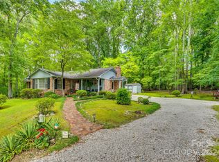 812 Lakeside Cir, Lancaster, SC 29720