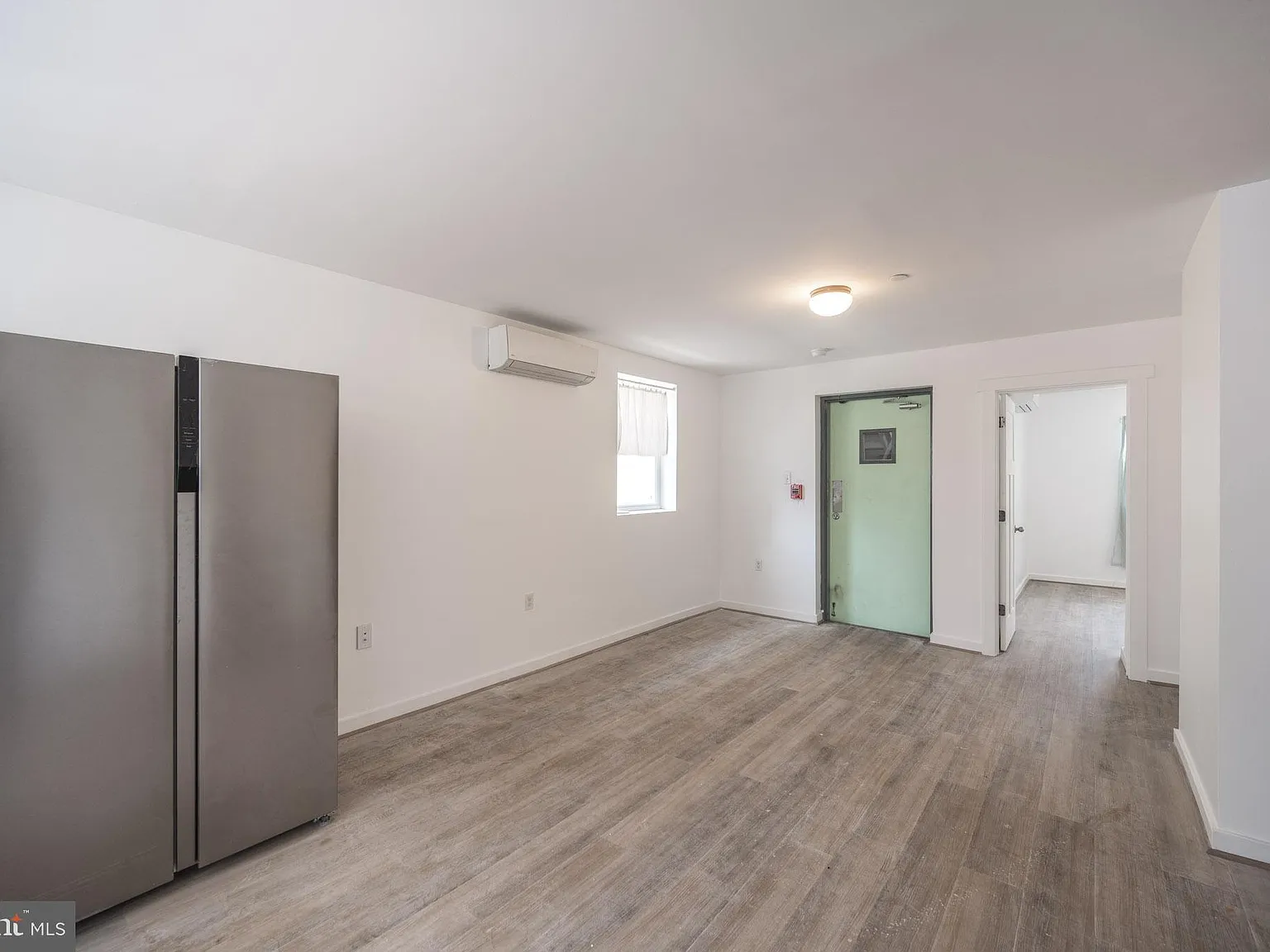 2 bed, 1000 sqft, $1,795 — Photo 4