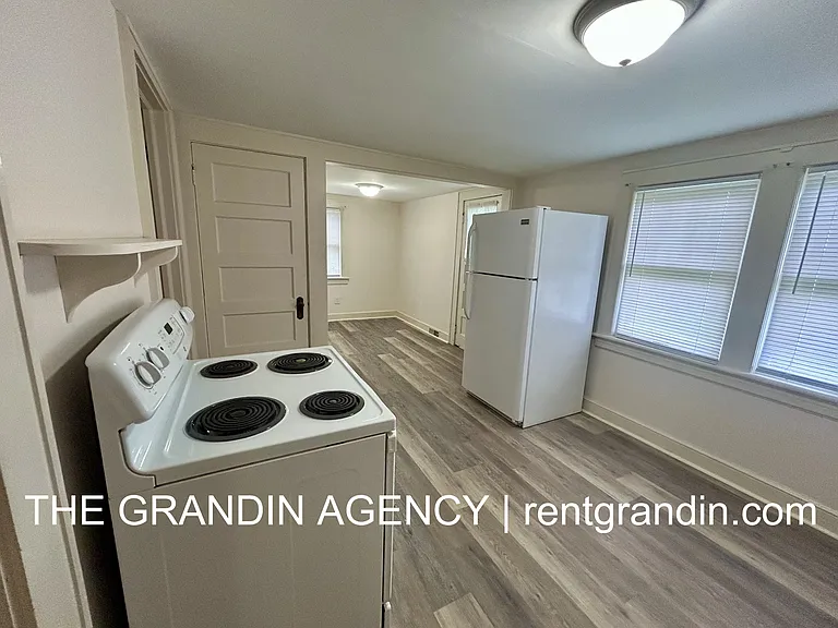 7649 Keaton Dr — Photo 24