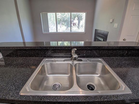 4th image of 2606 Rio Grande St APT 305
