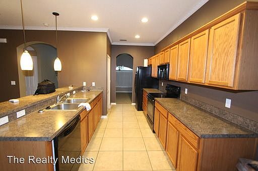 5th image of 2350 Holly Pine Cir