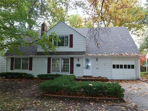 1st image of 5005 W 71st St