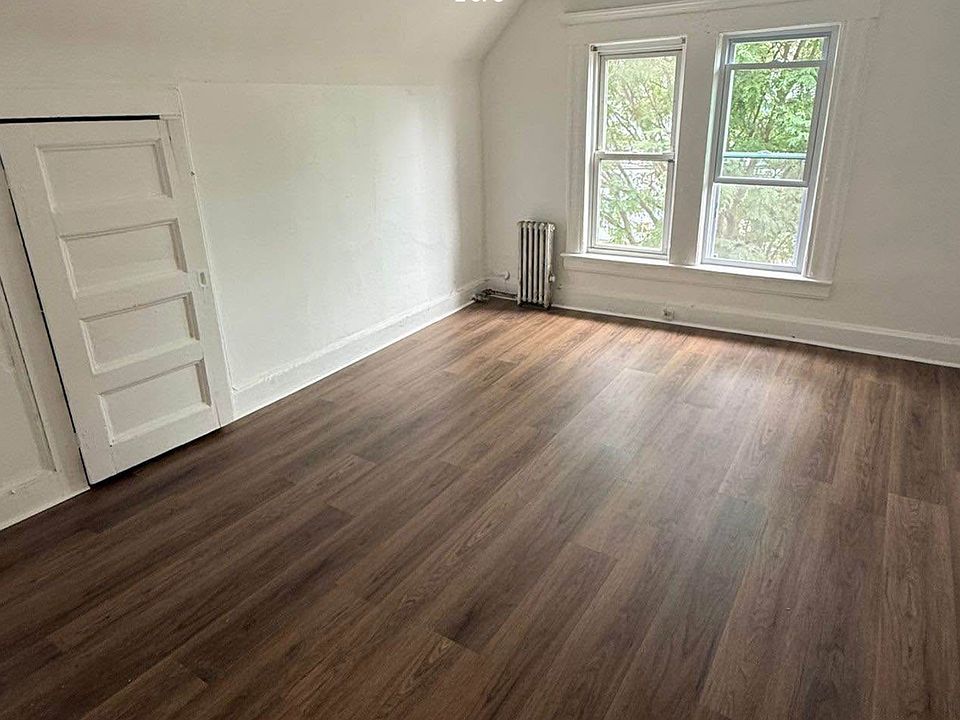 2nd image of 955 Grove St #Cpm3