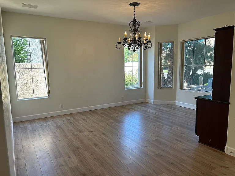 3160 S Greythorne Way — Photo 8