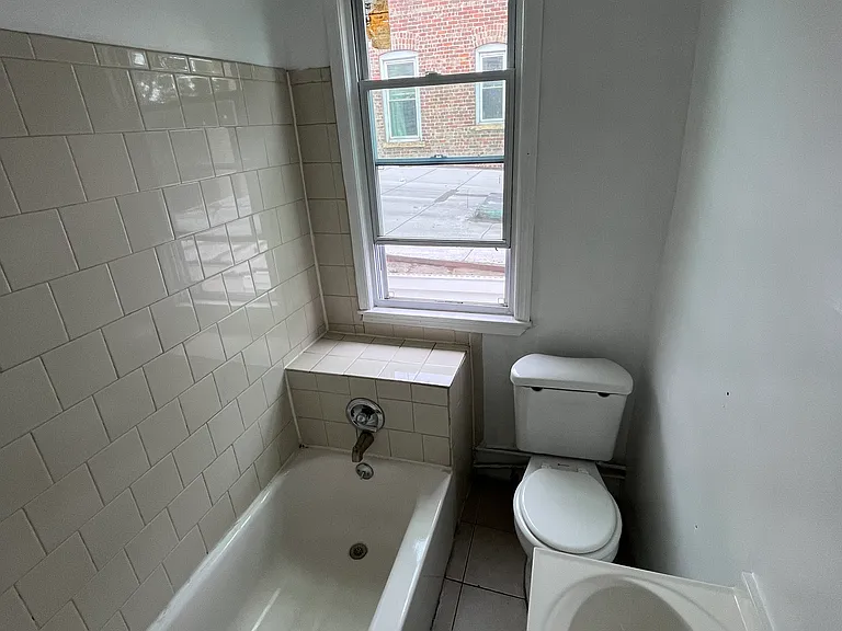 62 Rutgers Ave #3 — Photo 5