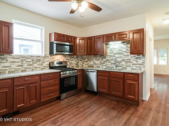 4th image of 1231 S 49th Ct