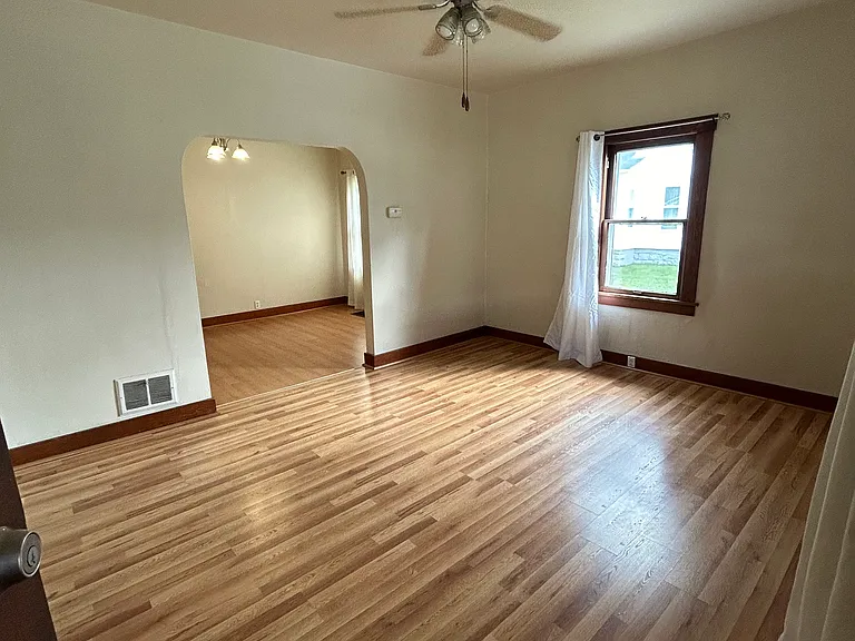 297 McClure Ave — Photo 2