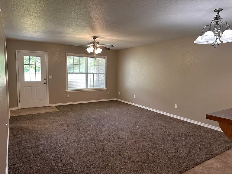 2809 Neosho Heights Ave #2809 — Photo 7