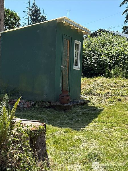 5th image of 4904 Roney Road