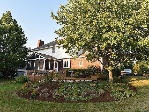 3rd image of 8428 Admirals Landing Way