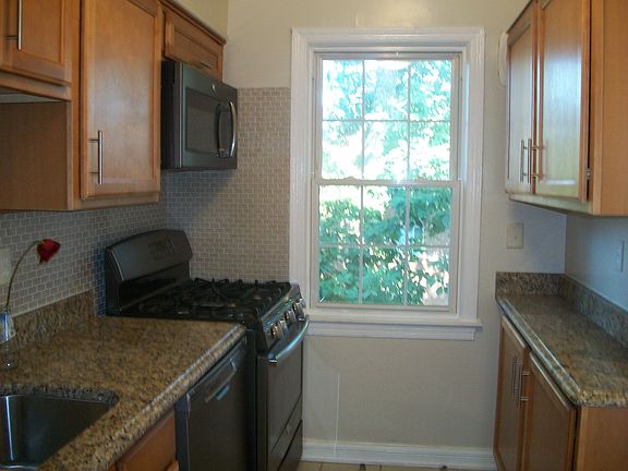 5th image of 5004 Columbia Pike APT 4