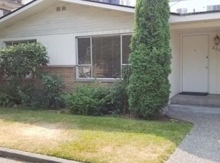 205 N 104th St, Seattle, WA 98133