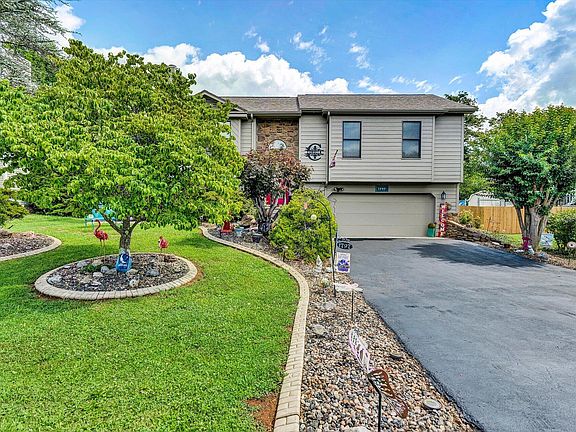 2nd image of 1797 Melissa Cir
