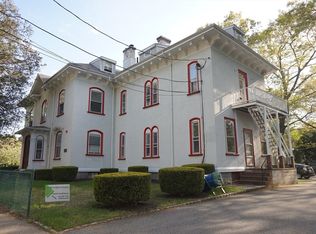 73 Elm Rd APT 8, Newtonville, MA 02460