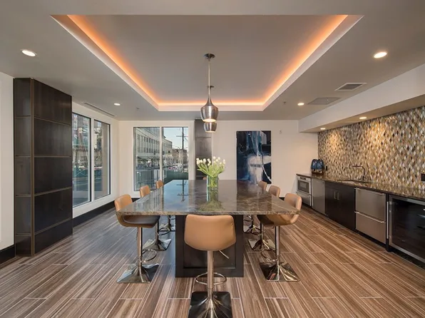 Lexington Apartments