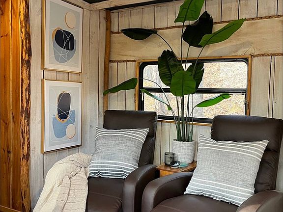 5th image of 151 25th St