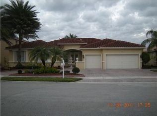 18609 SW 7th St, Pembroke Pines, FL 33029