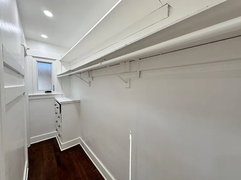 242 1/2 Coronado Ave — Photo 13