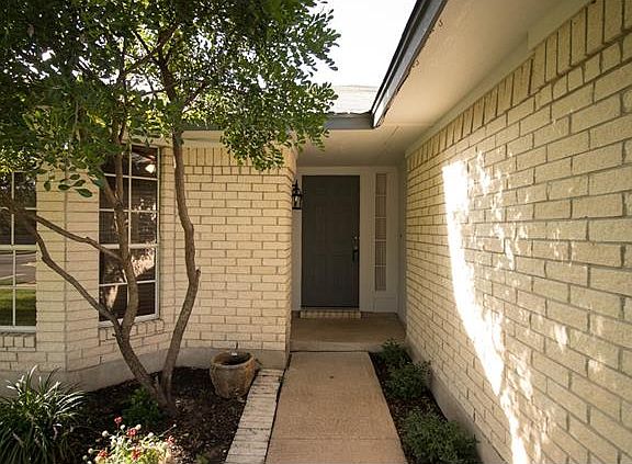 4th image of 1413 Vaughter Ln