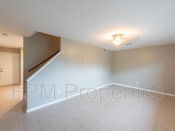 3rd image of 880 Hibiscus St