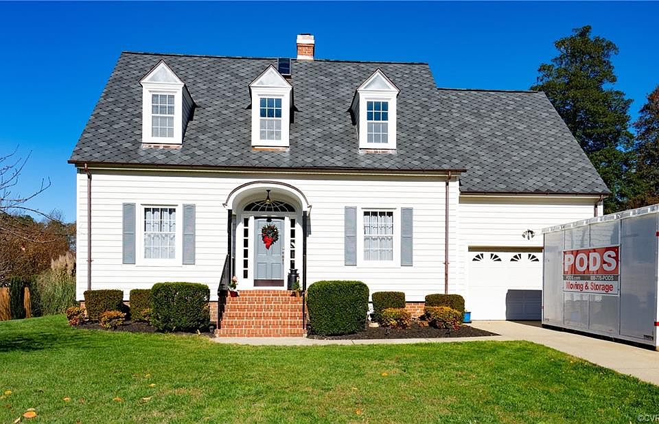 1st image of 4212 Village Woods Ln
