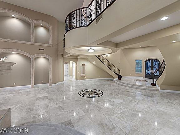 3rd image of 2606 Stefano Cir