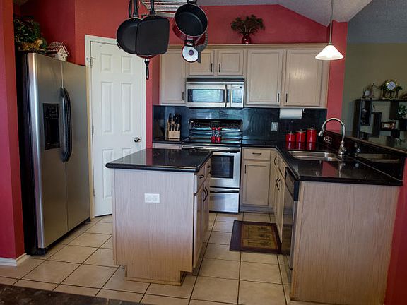 5th image of 7602 Cougar Dr