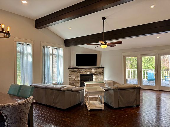 2nd image of 23 Stonehedge Dr
