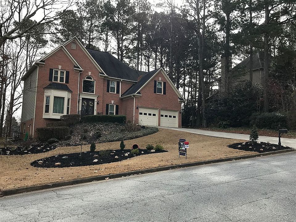 1026 TOWNE LAKE HILLS EAST