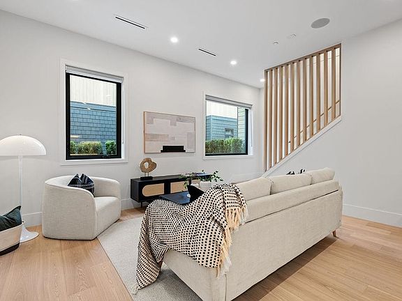 2nd image of 5034 Granville St #2