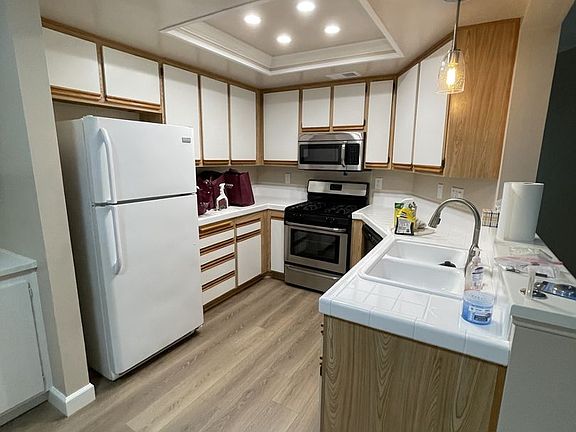 5th image of 13221 Flemington Ct Unit 154
