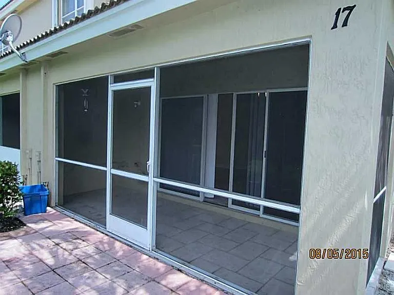 12200 SW 6th St — Photo 28