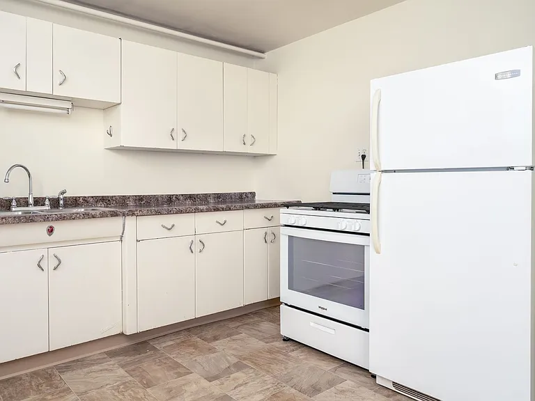 4610 Bryant Ave S — Photo 4