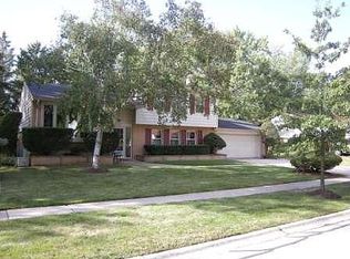 1531 E Anderson Dr, Palatine, IL 60074