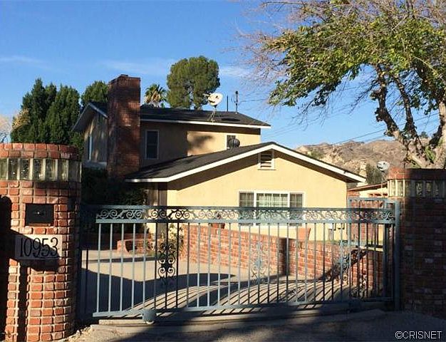 1st image of 10953 Odell Ave