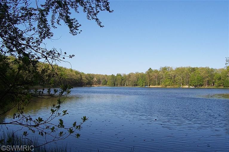 1st image of 6916 W Twin Lake Dr