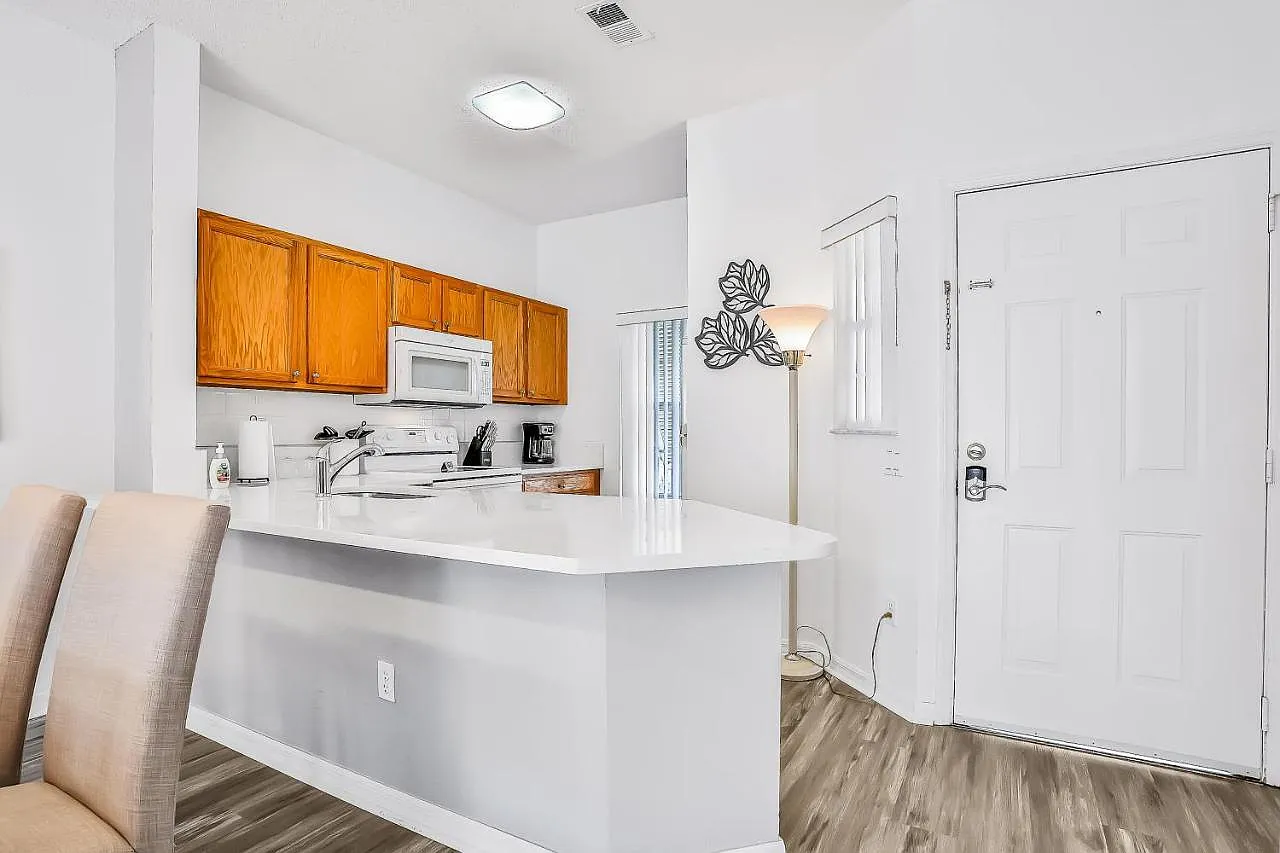 1088 Park Ridge Cir — Photo 3