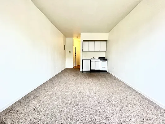 Rented by Compass | media 11