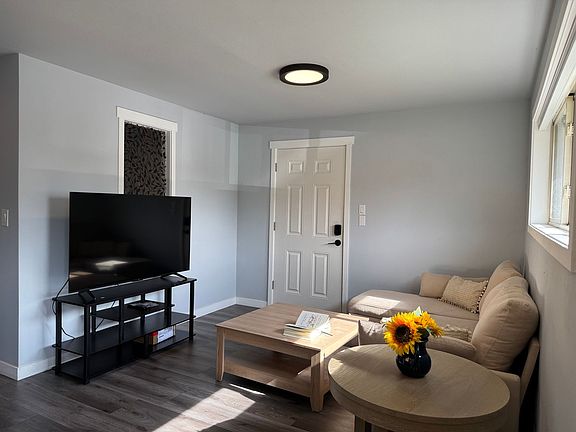 5th image of 2321 NE 55th St #2321