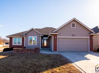 6217 SW 39th Ct, Topeka, KS 66610