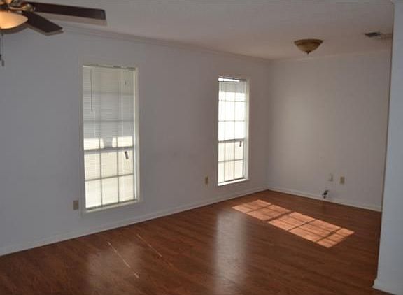 5th image of 10841 Willowbrae Dr