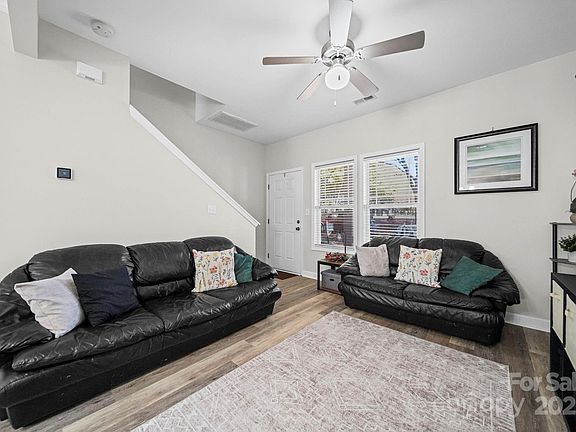 5th image of 9616 Mendenhall View Dr