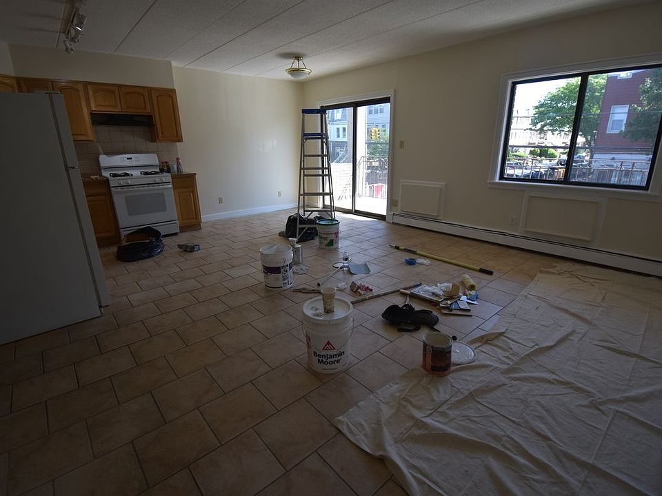 1st image of 21-35 21st Ave #2