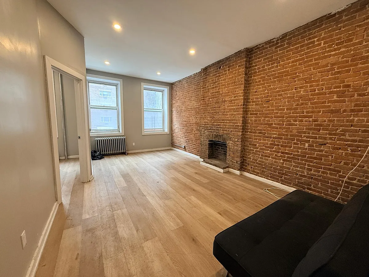 Building Photo - 69 Bruckner Blvd #2