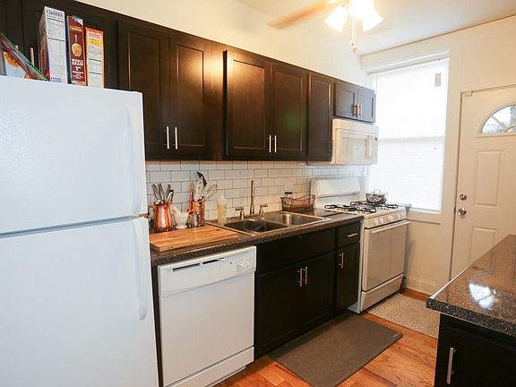 2nd image of 4744 N Whipple St APT 3A