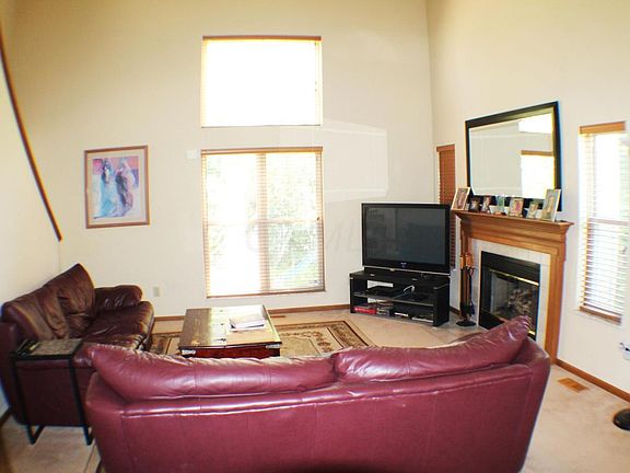 4th image of 2355 Walborn Dr