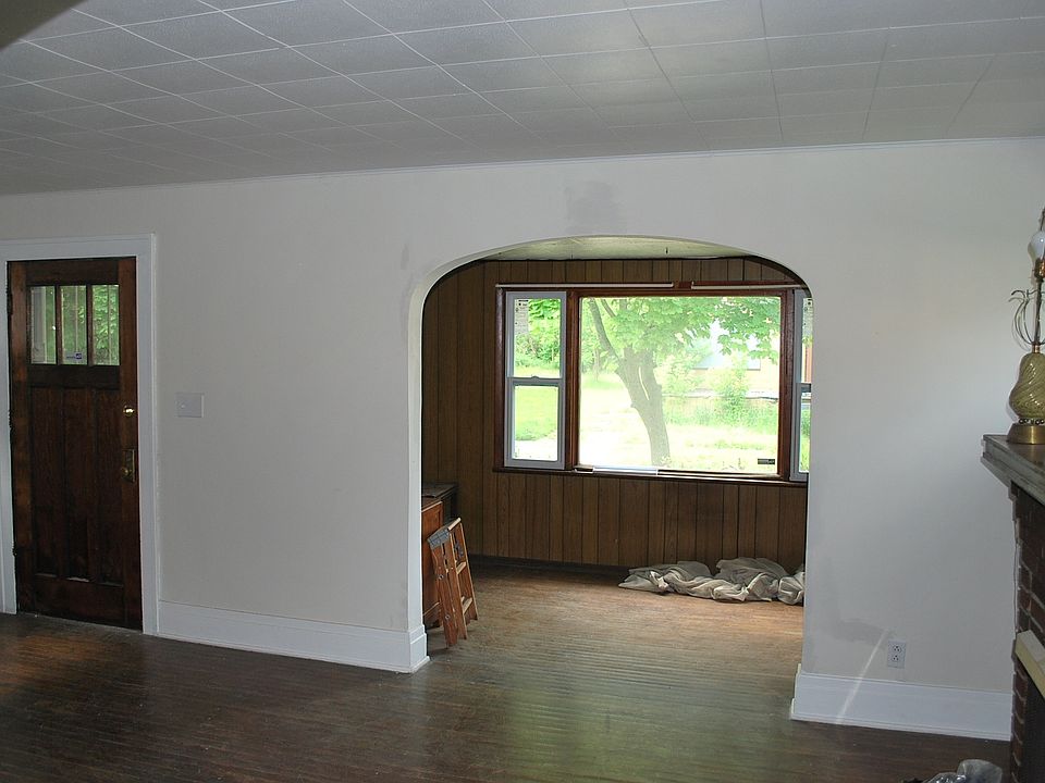 1st image of 58 Schreck Ave