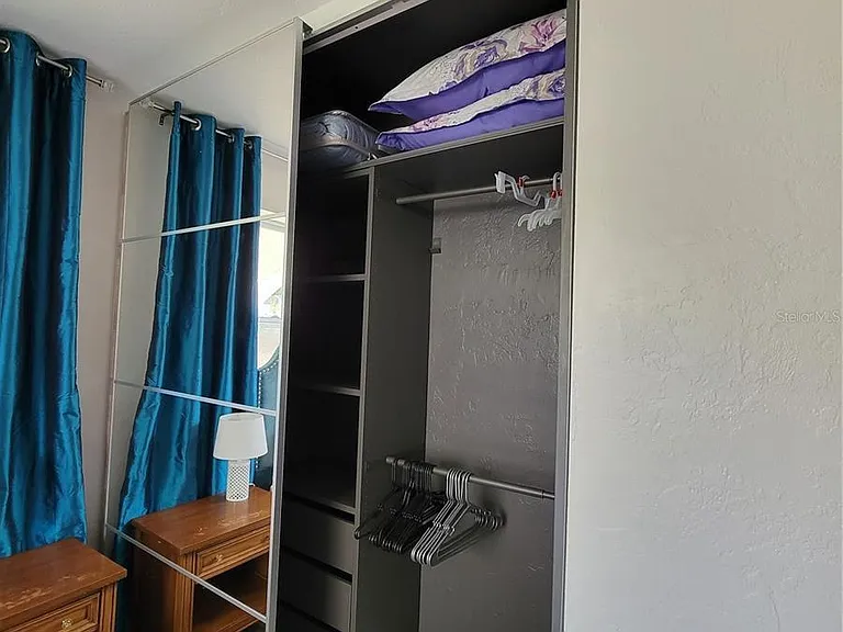 8134 Aero Ave — Photo 15
