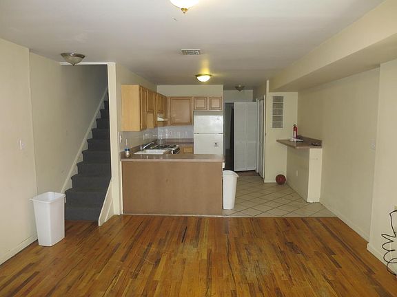 Living Room/Kitchen